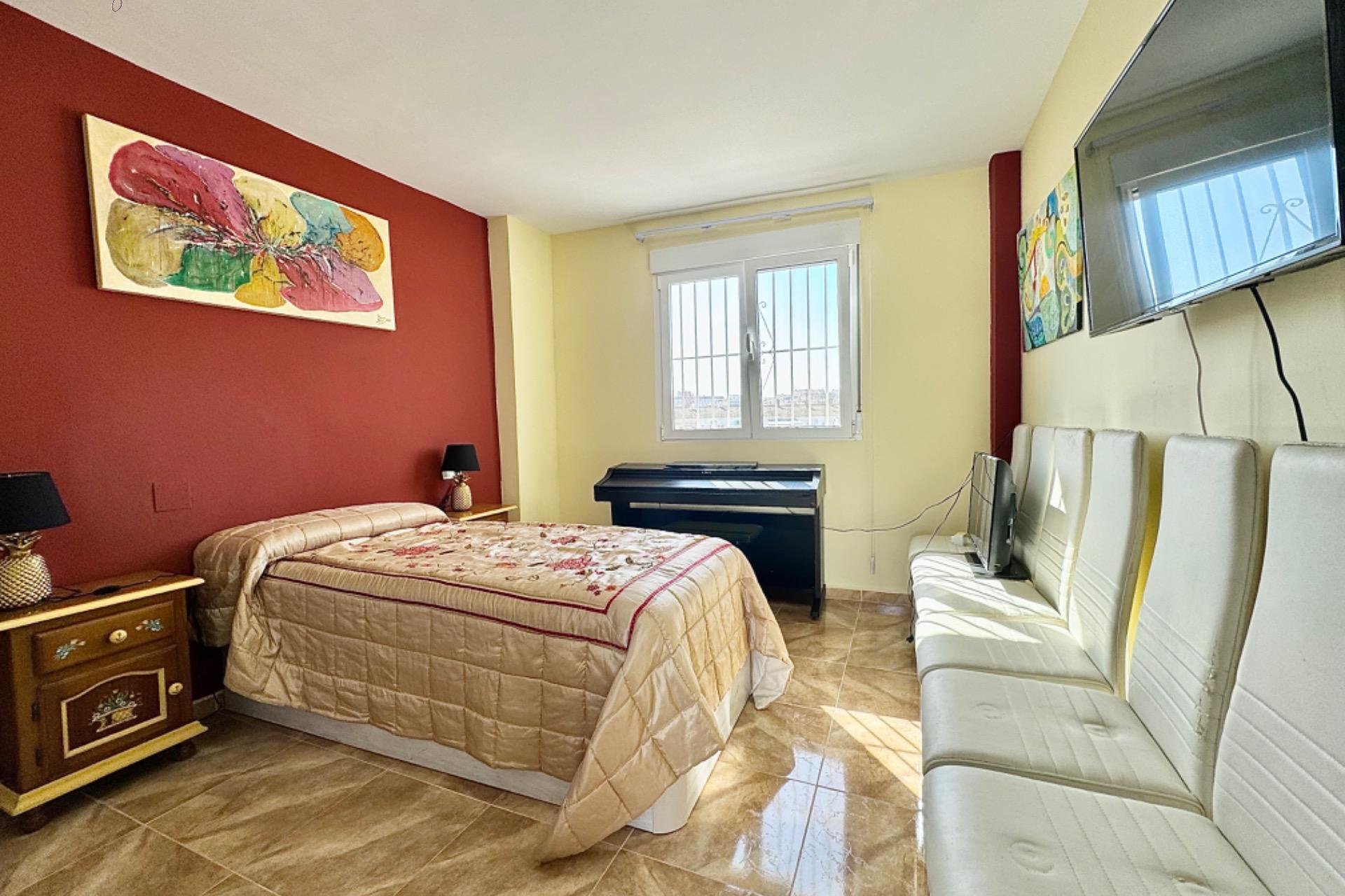 Resale - Terraced house - Torrevieja - Calas blanca