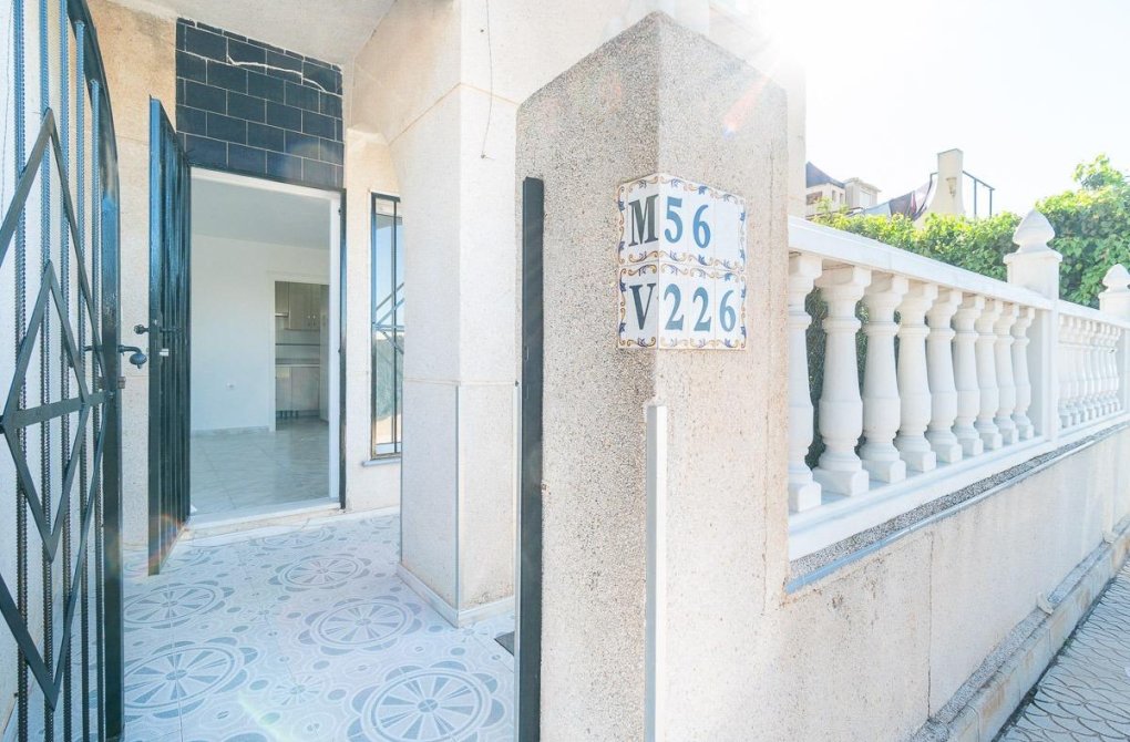 Resale - Terraced house - Torrevieja - Carrefour