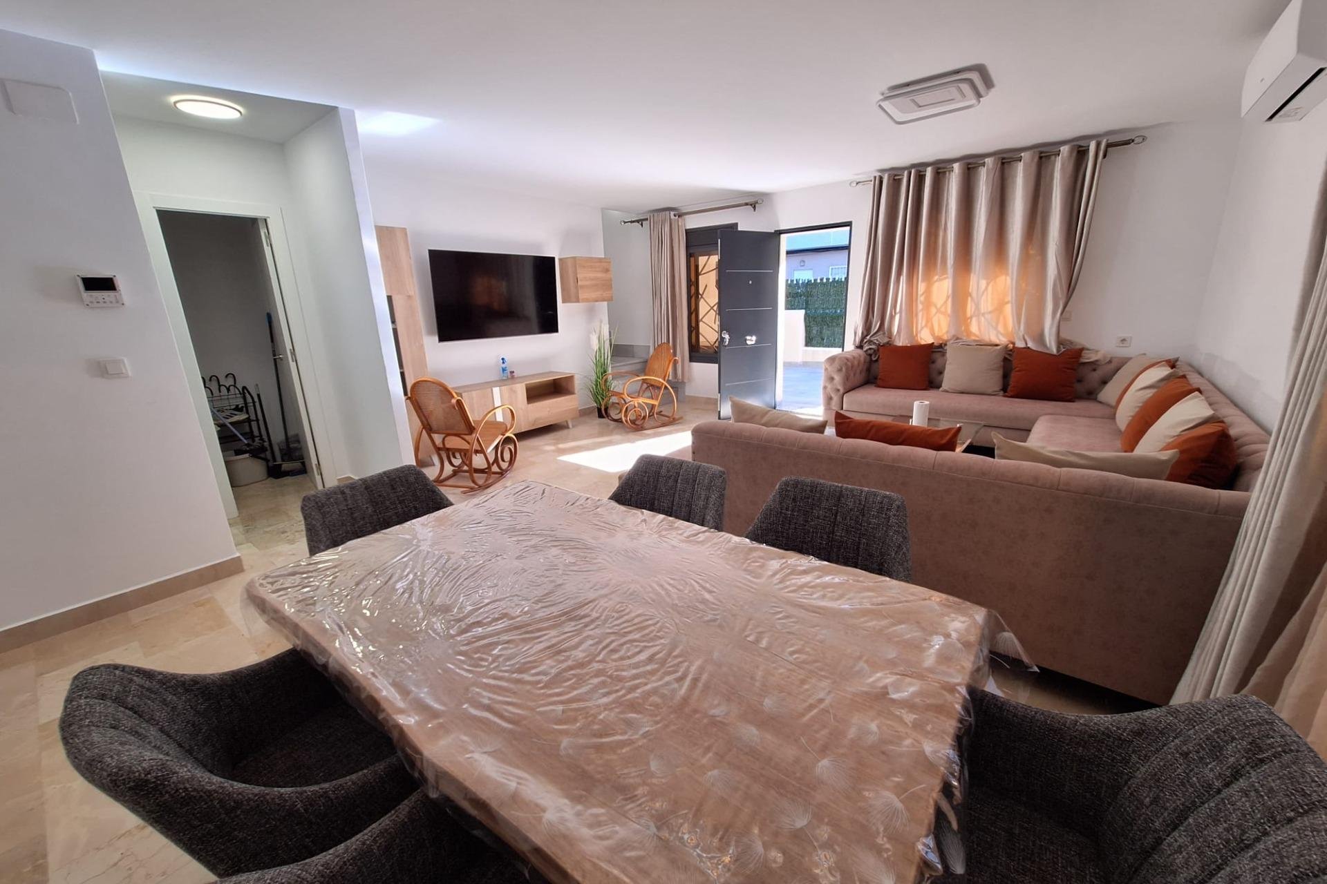 Resale - Terraced house - Torrevieja - Centro