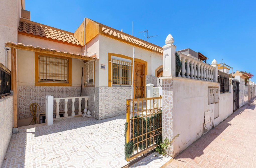 Resale - Terraced house - Torrevieja - El limonar