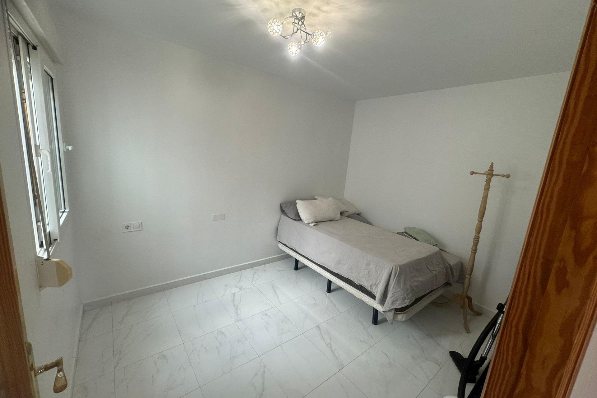 Resale - Terraced house - Torrevieja - Los altos