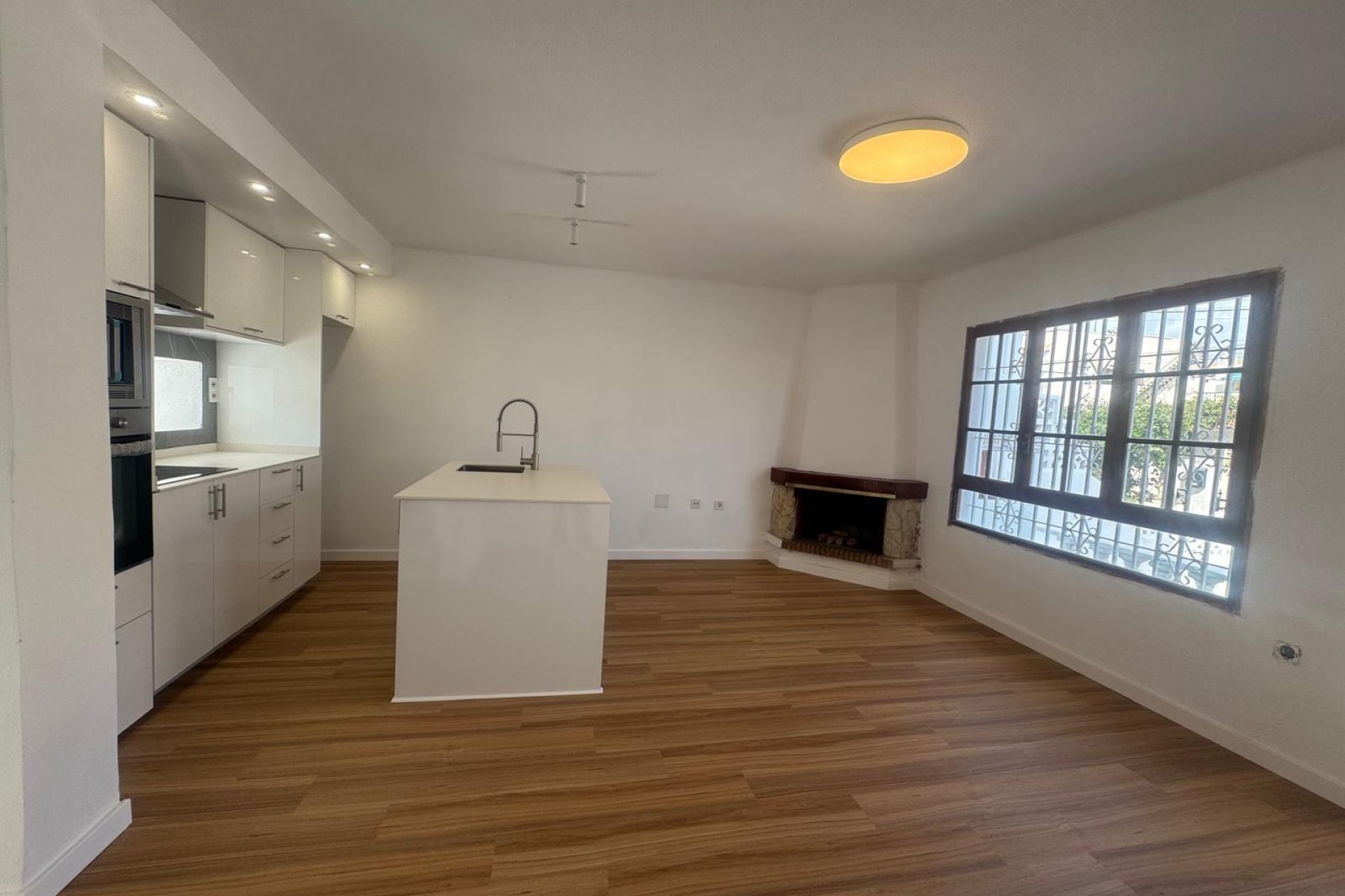 Resale - Terraced house - Torrevieja - Los Frutales