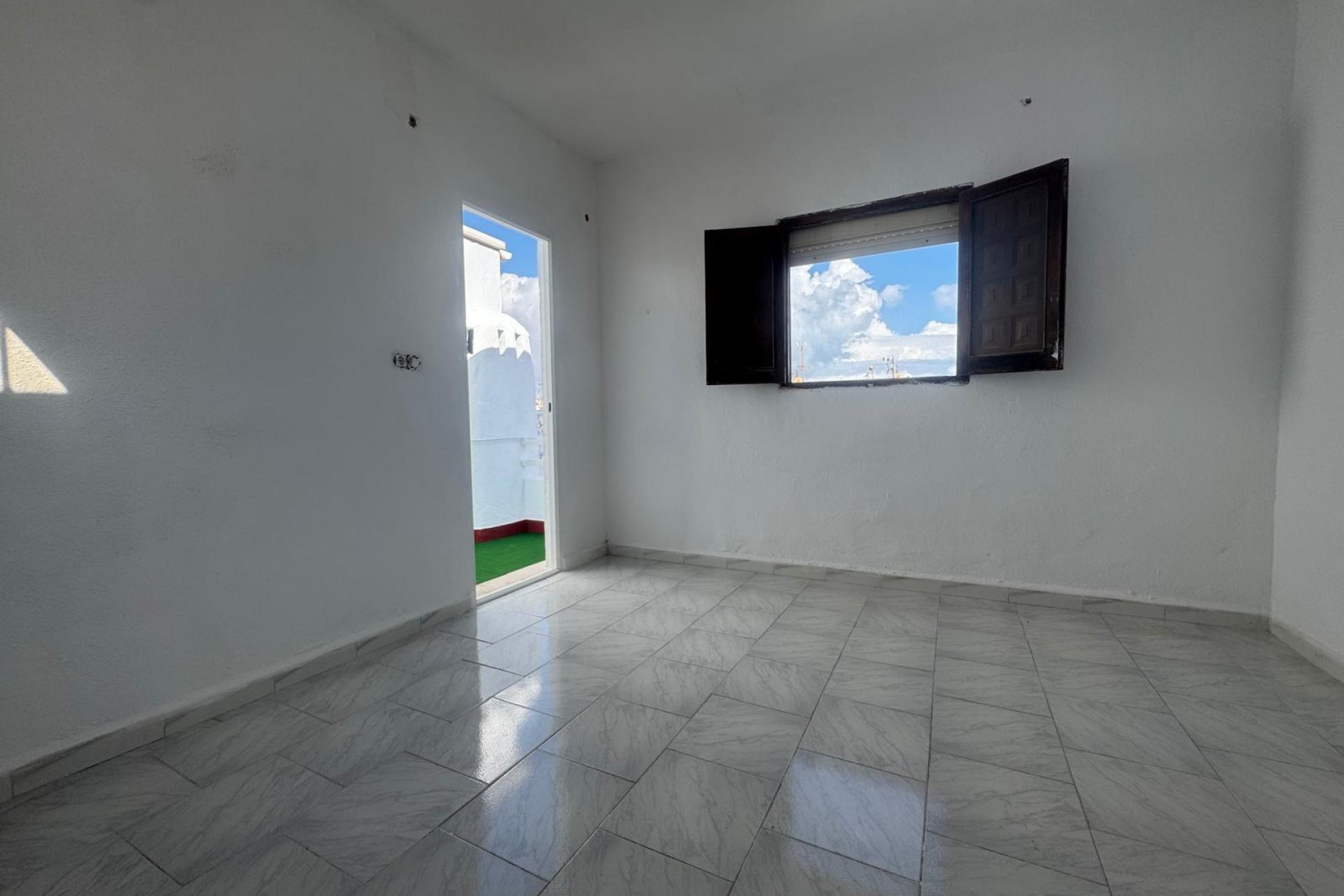 Resale - Terraced house - Torrevieja - Los Frutales