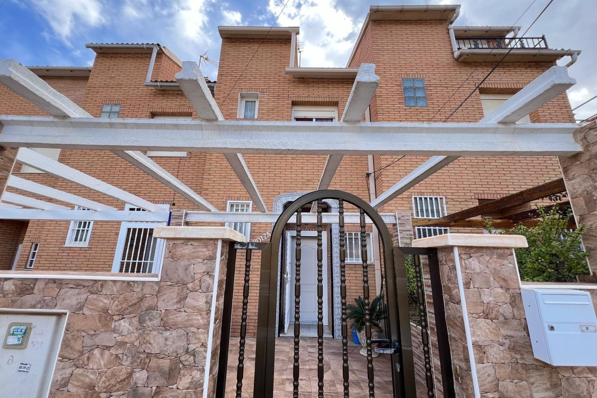 Resale - Terraced house - Torrevieja - Los Frutales