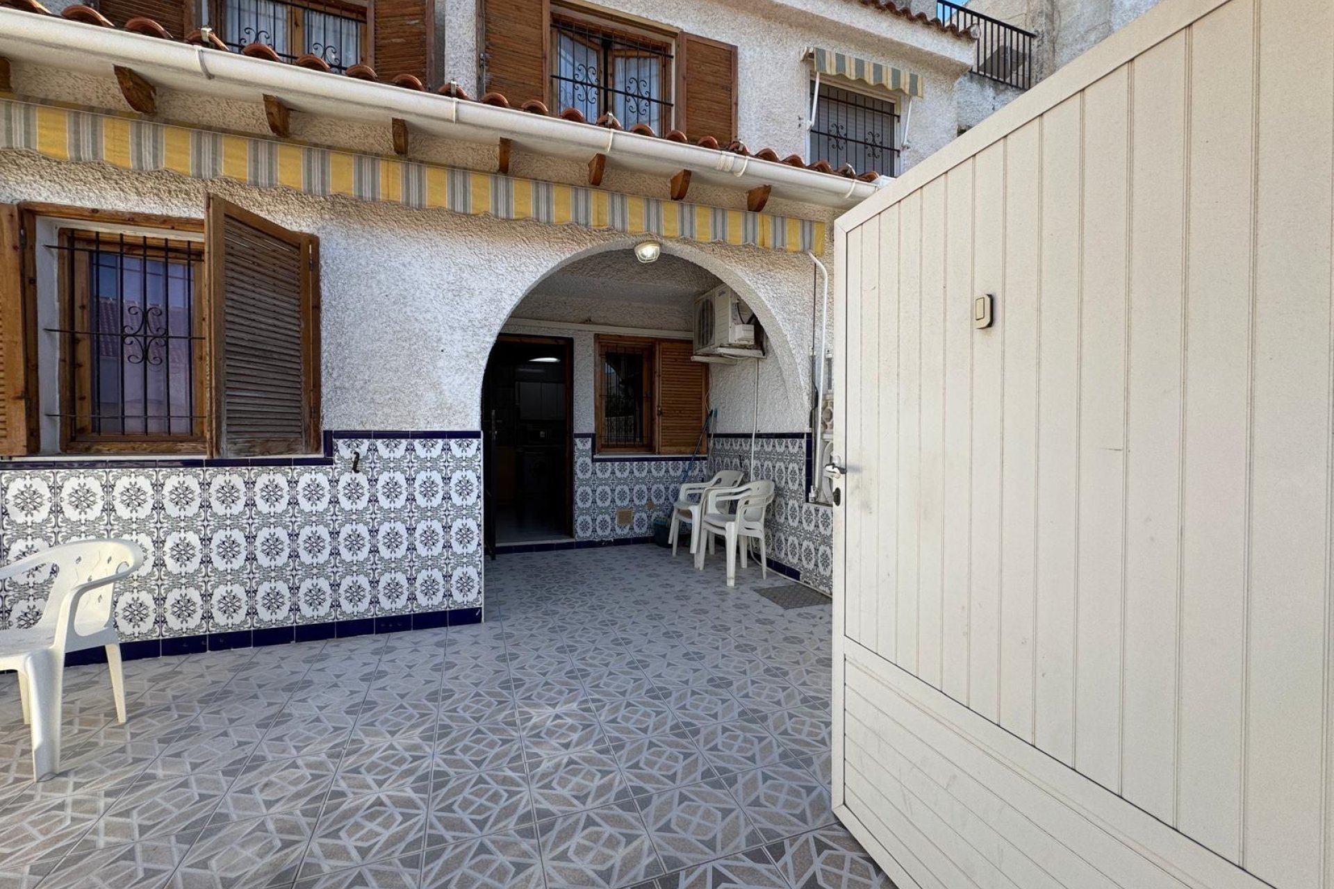 Resale - Terraced house - Torrevieja - Playa de los locos