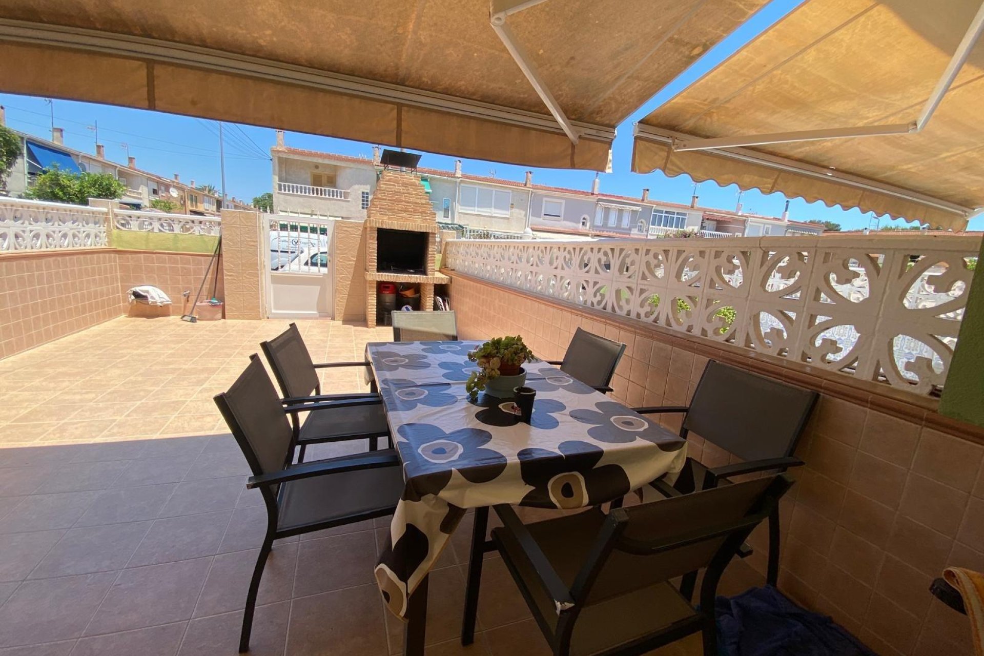 Resale - Terraced house - Torrevieja - Playa de los Naufragos
