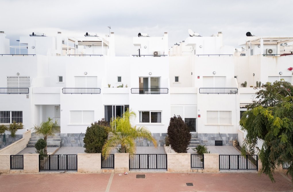 Resale - Town house - Torrevieja - Aguas Nuevas