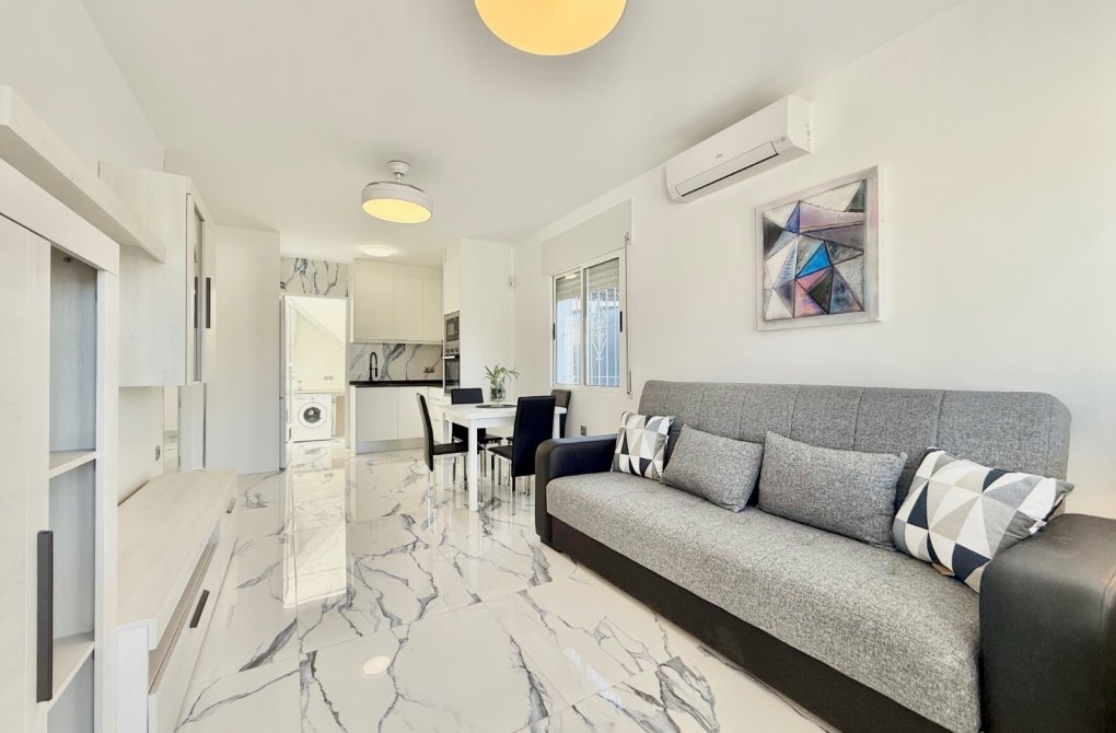 Resale - Town house - Torrevieja - El chaparral