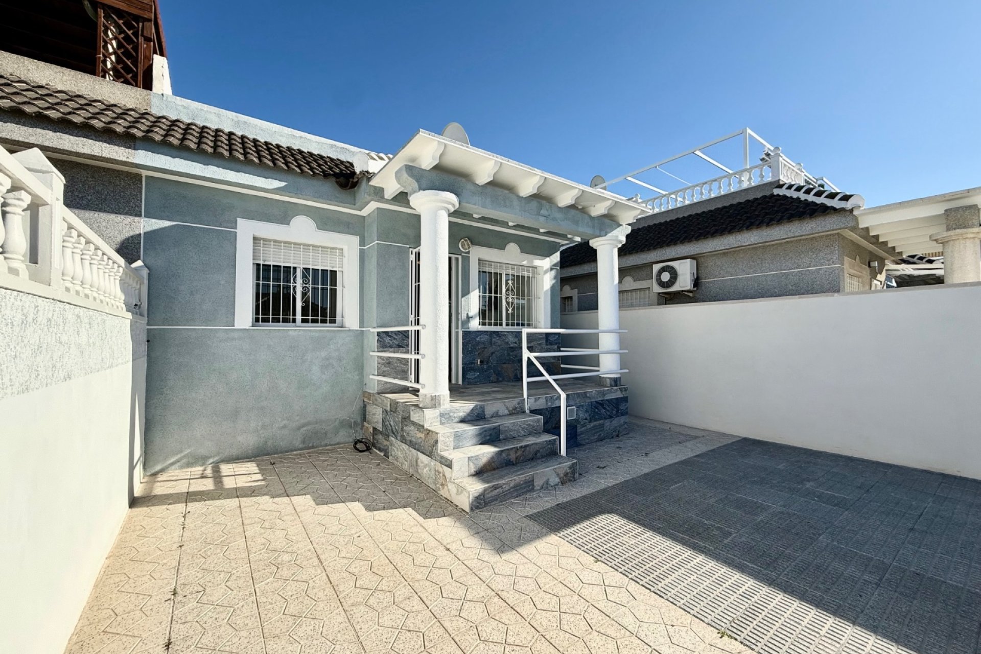 Resale - Town house - Torrevieja - El chaparral