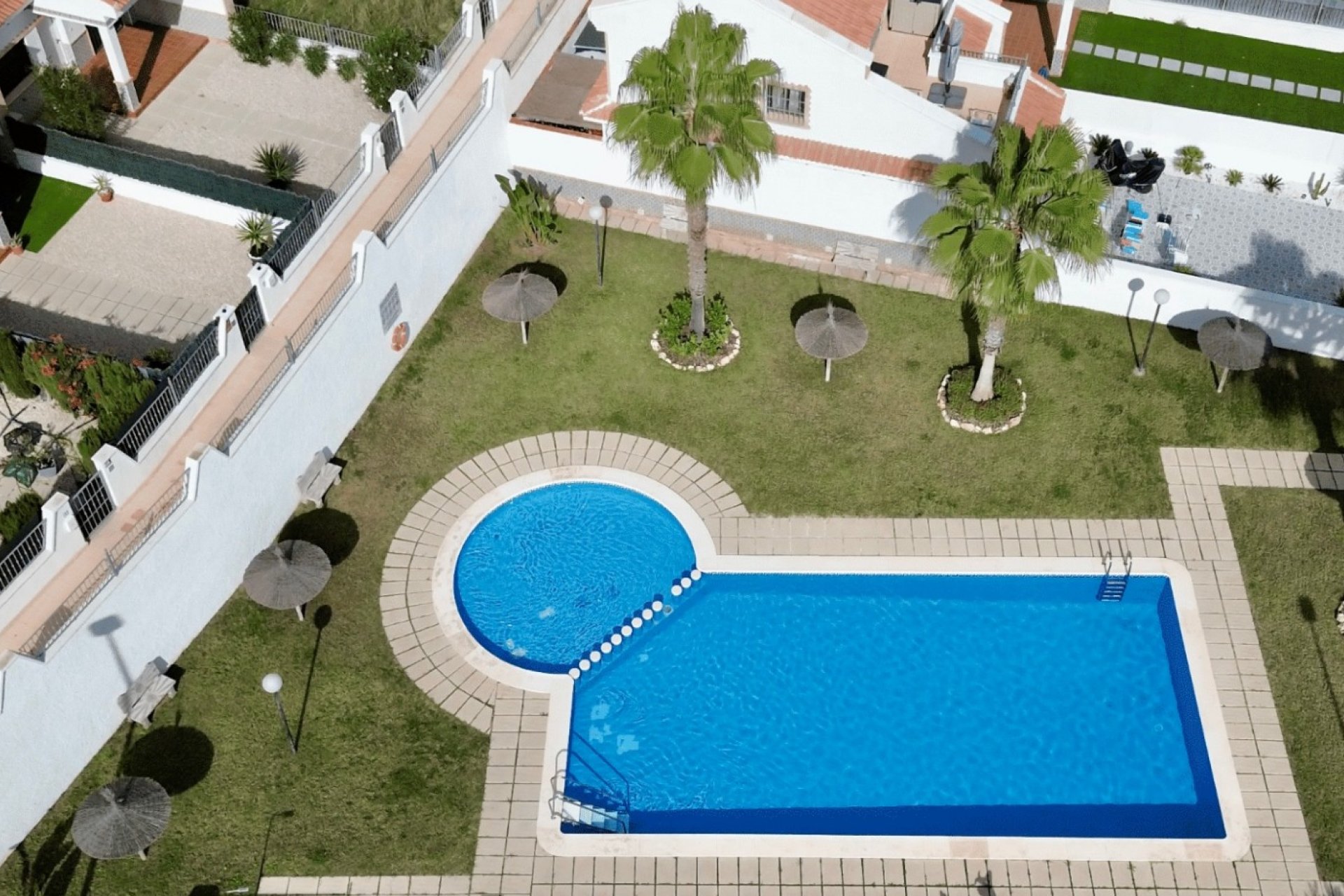 Resale - Townhouse - San Miguel de Salinas