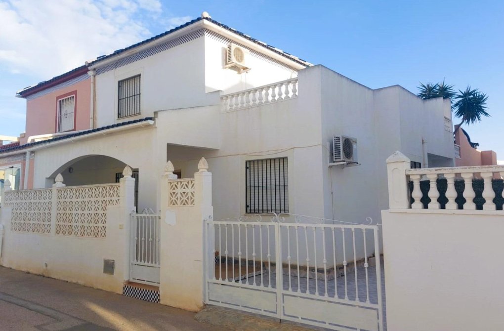 Resale - Townhouse - Torrevieja - Los altos