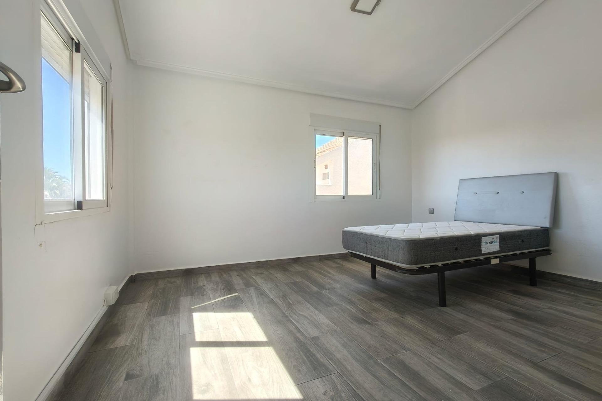 Resale - Triplex - Torrevieja - Punta prima