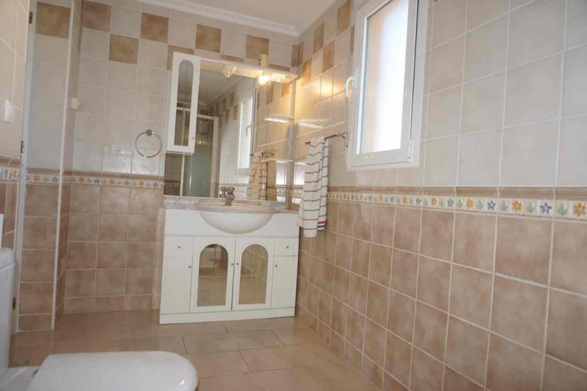 Resale - Villa - Cabo Roig