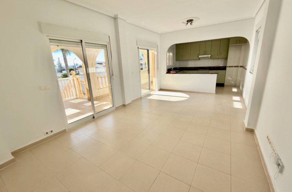 Resale - Villa - Ciudad Quesada