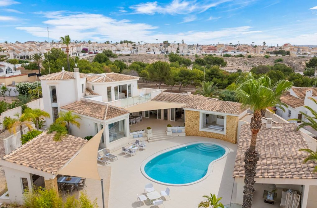 Resale - Villa - Ciudad Quesada