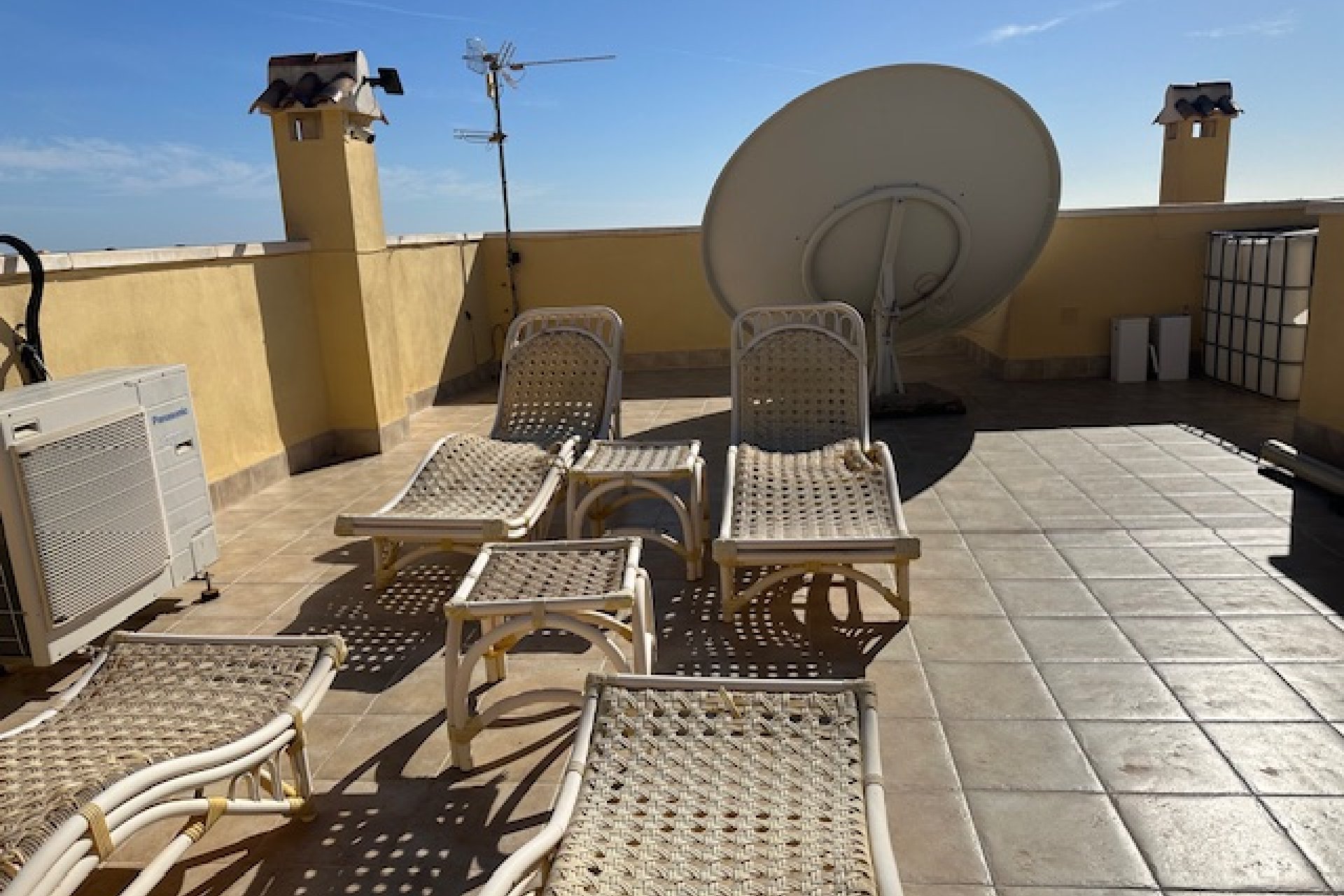 Resale - Villa - El Campello