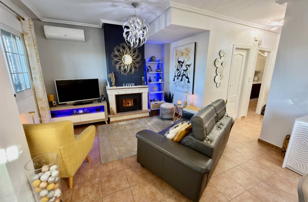 Resale - Villa - Guardamar del Segura - El Raso