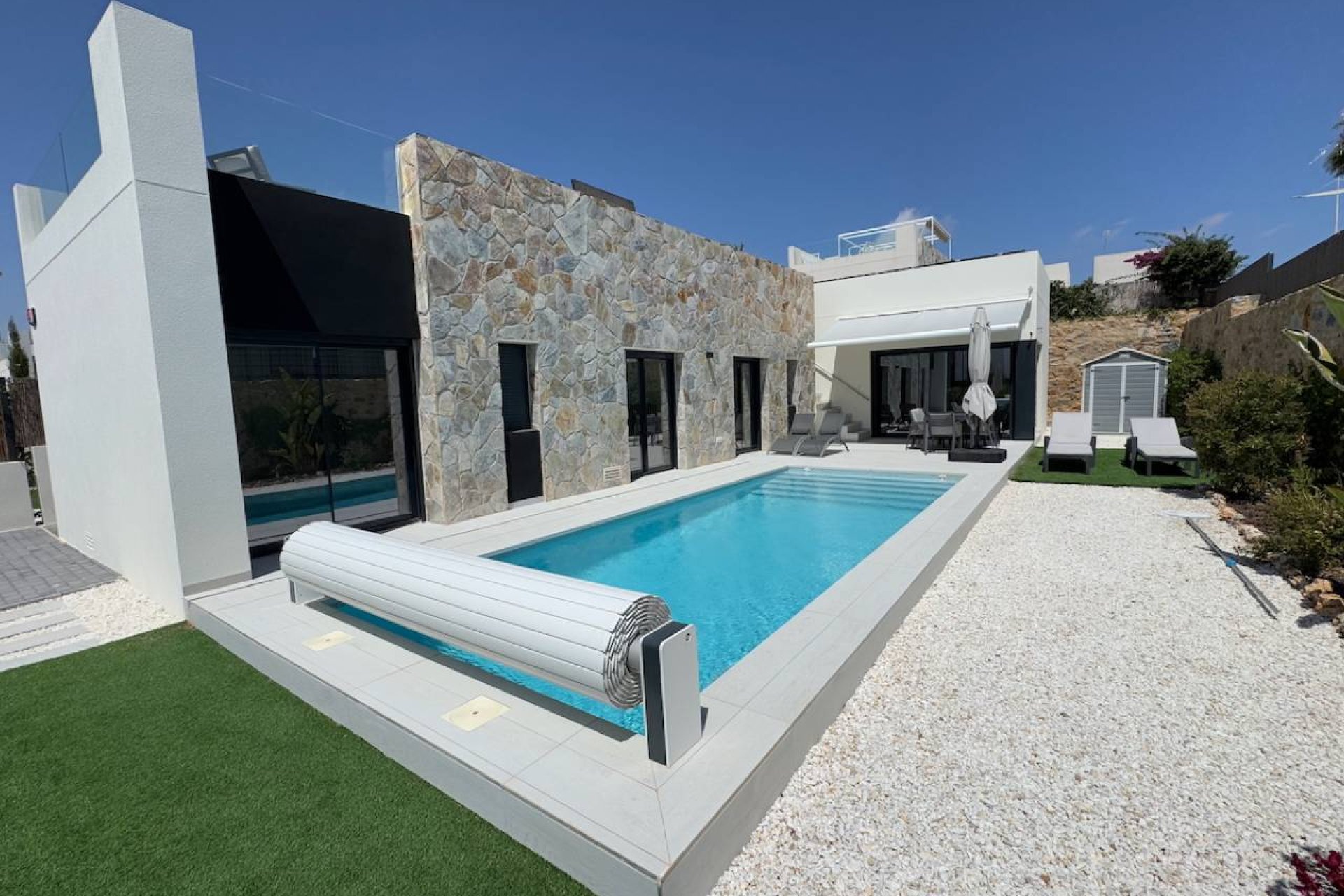 Resale - Villa - La Finca Golf