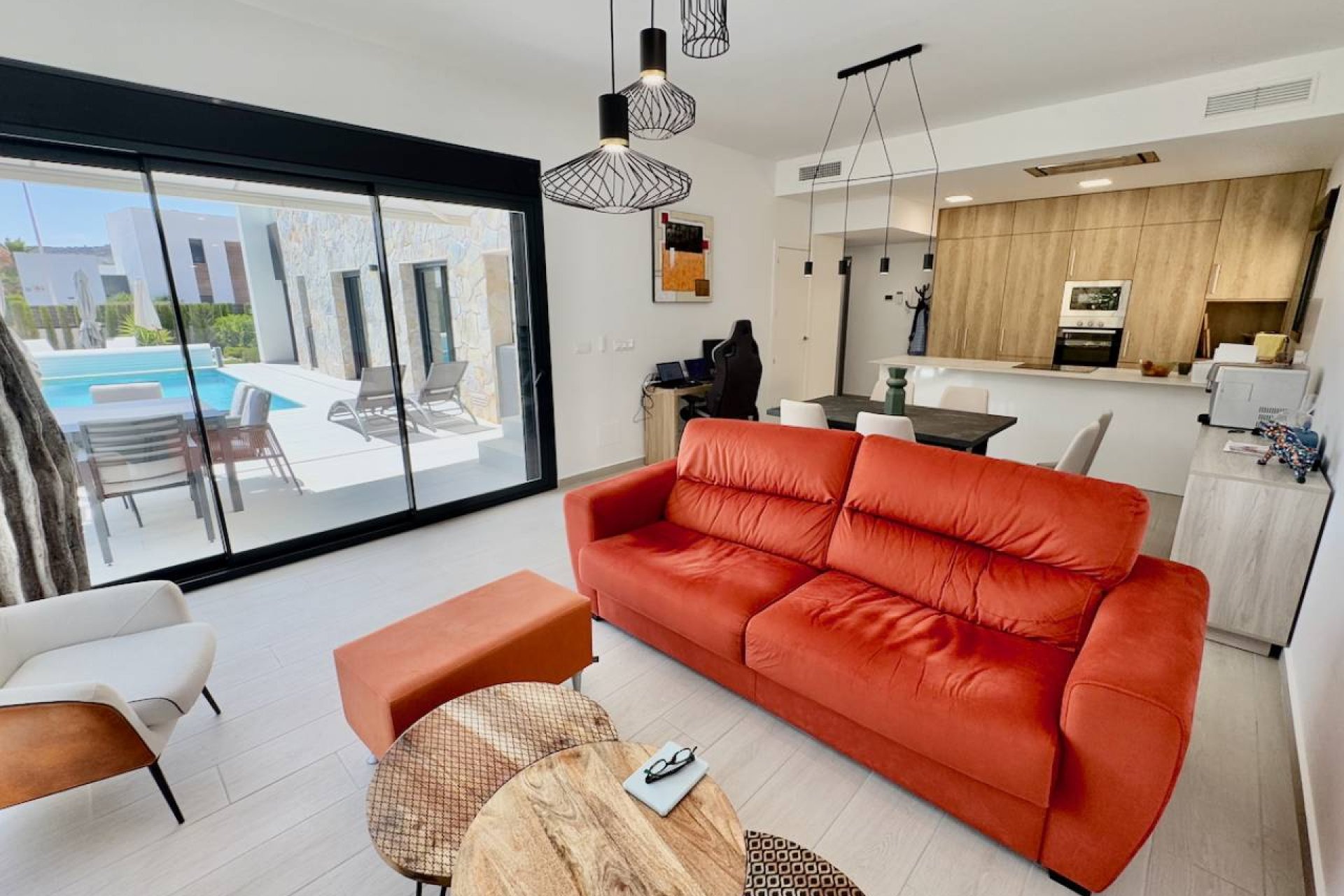 Resale - Villa - La Finca Golf