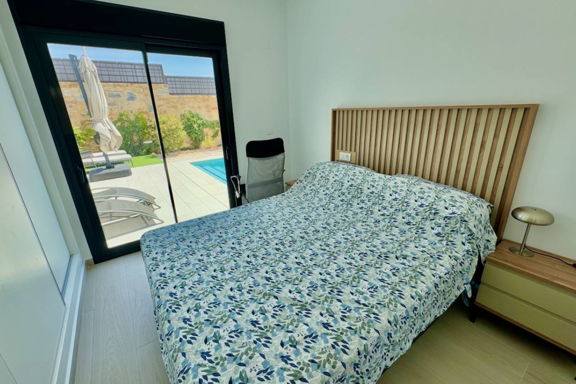 Resale - Villa - La Finca Golf