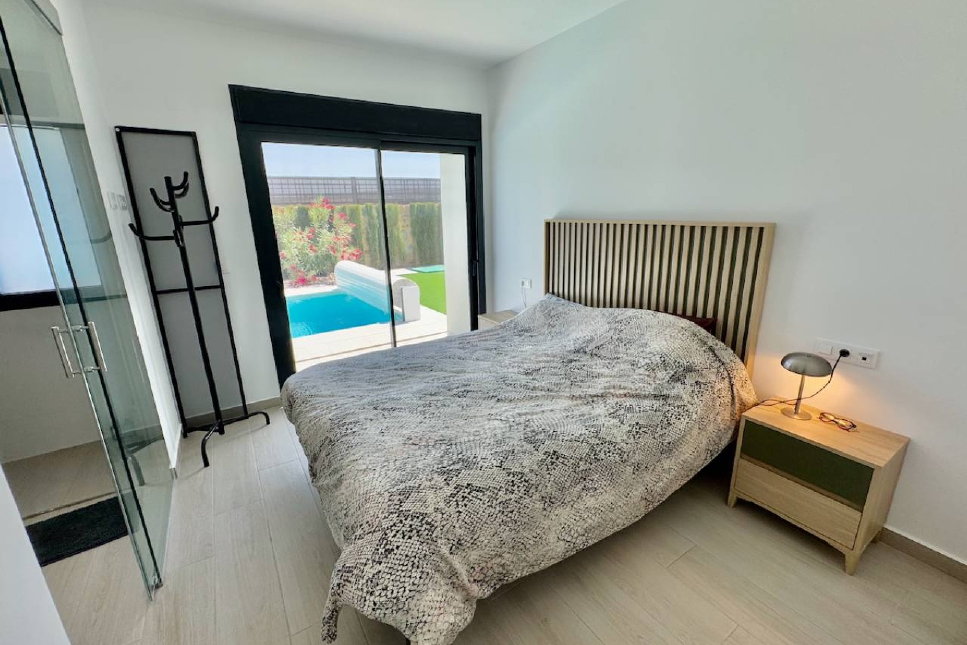 Resale - Villa - La Finca Golf