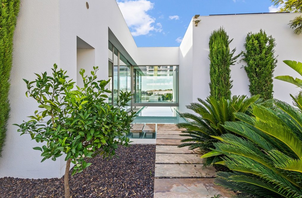 Resale - Villa - Las Colinas Golf Resort - Las Colinas Golf and Country Club