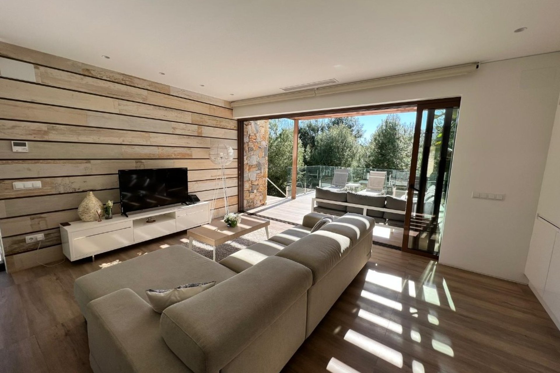 Resale - Villa - Las Colinas - Las Colinas Golf