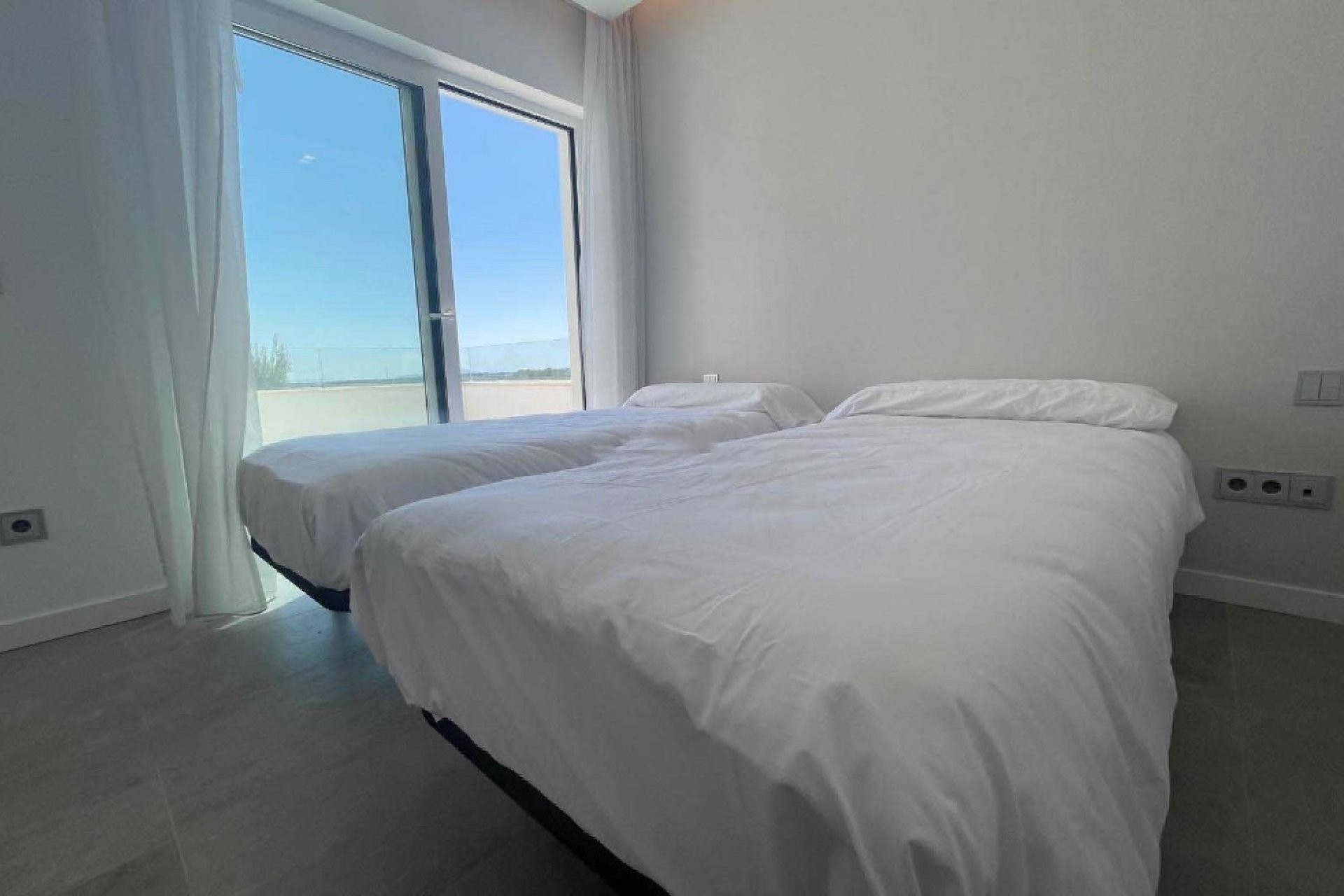 Resale - Villa - Las Colinas - Las Colinas Golf