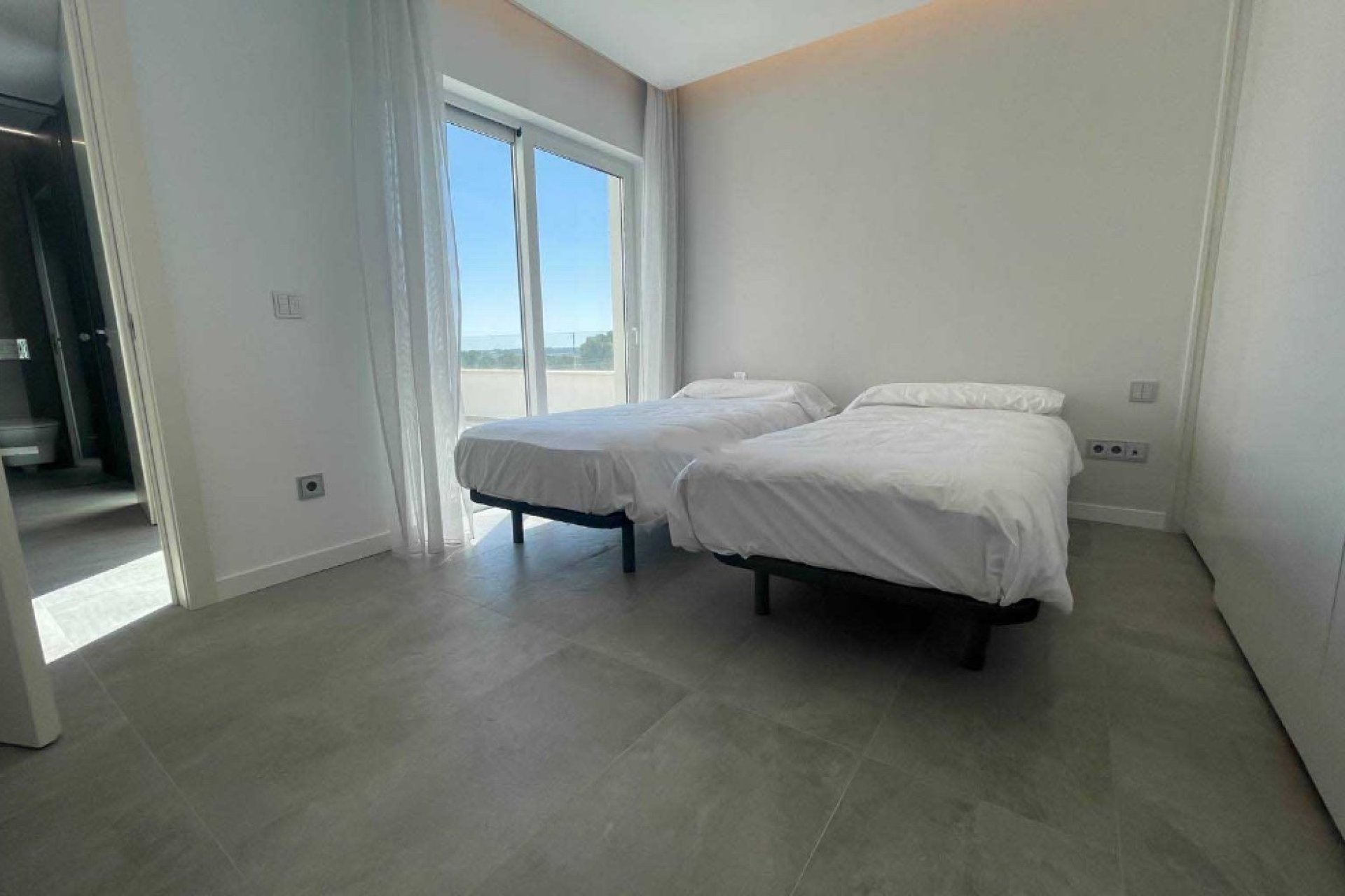 Resale - Villa - Las Colinas - Las Colinas Golf