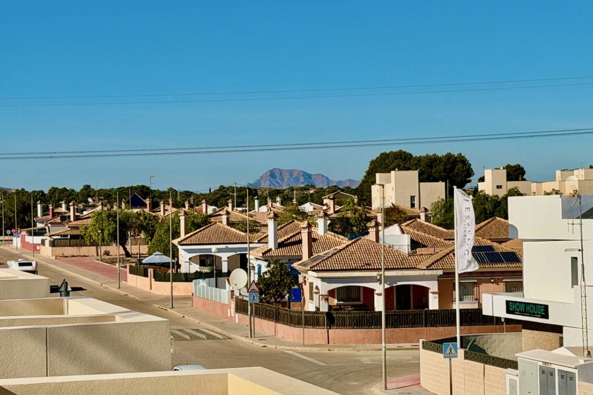 Resale - Villa - Los Montesinos - La Herrada