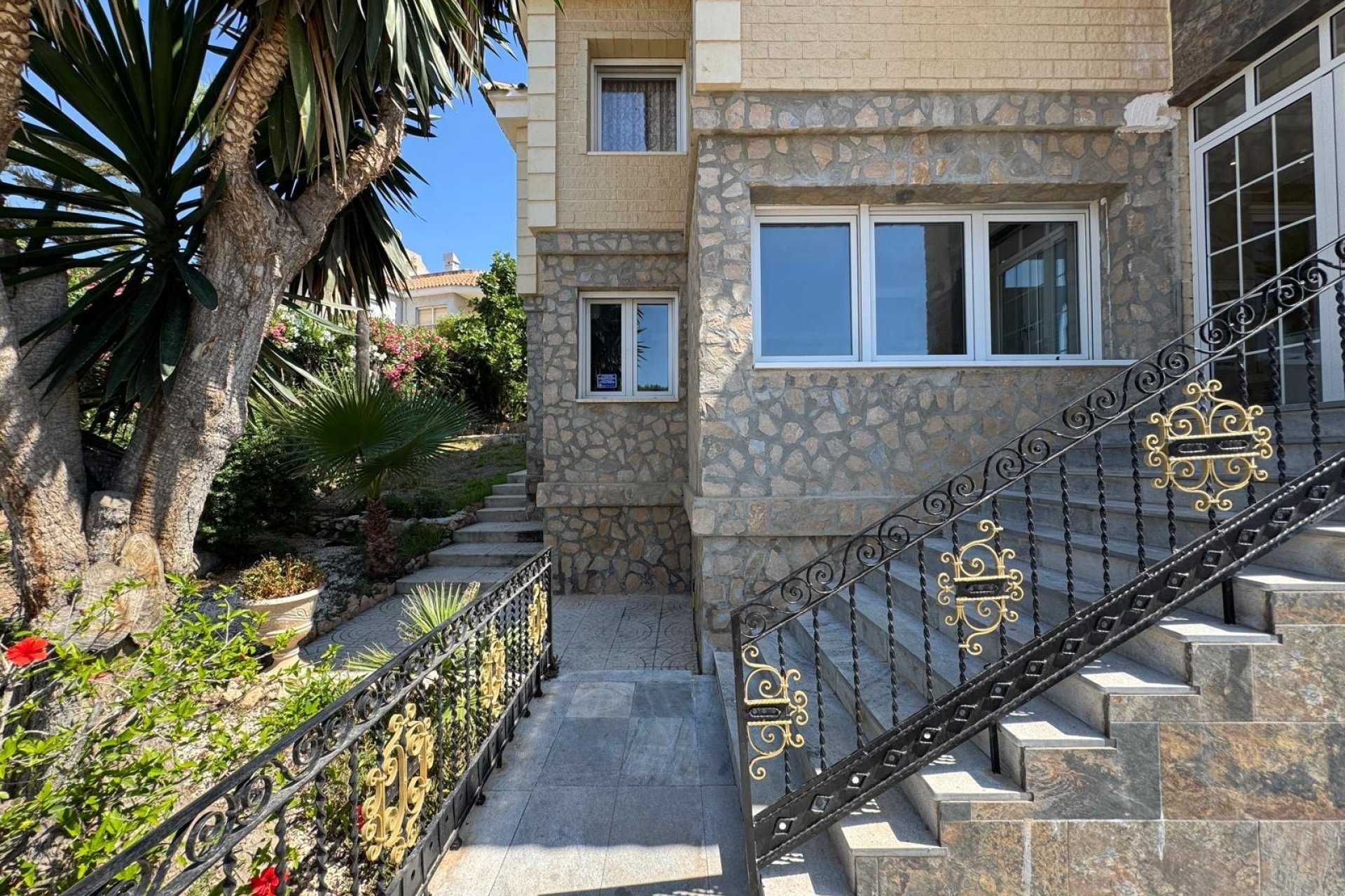 Resale - Villa - Orihuela Costa - Campoamor