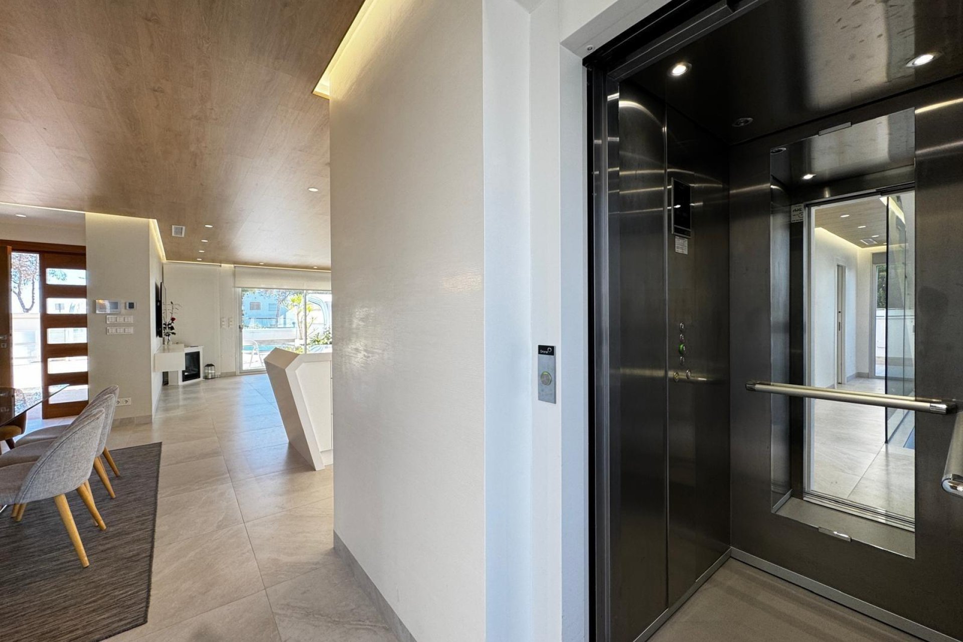 Resale - Villa - Orihuela Costa - Campoamor