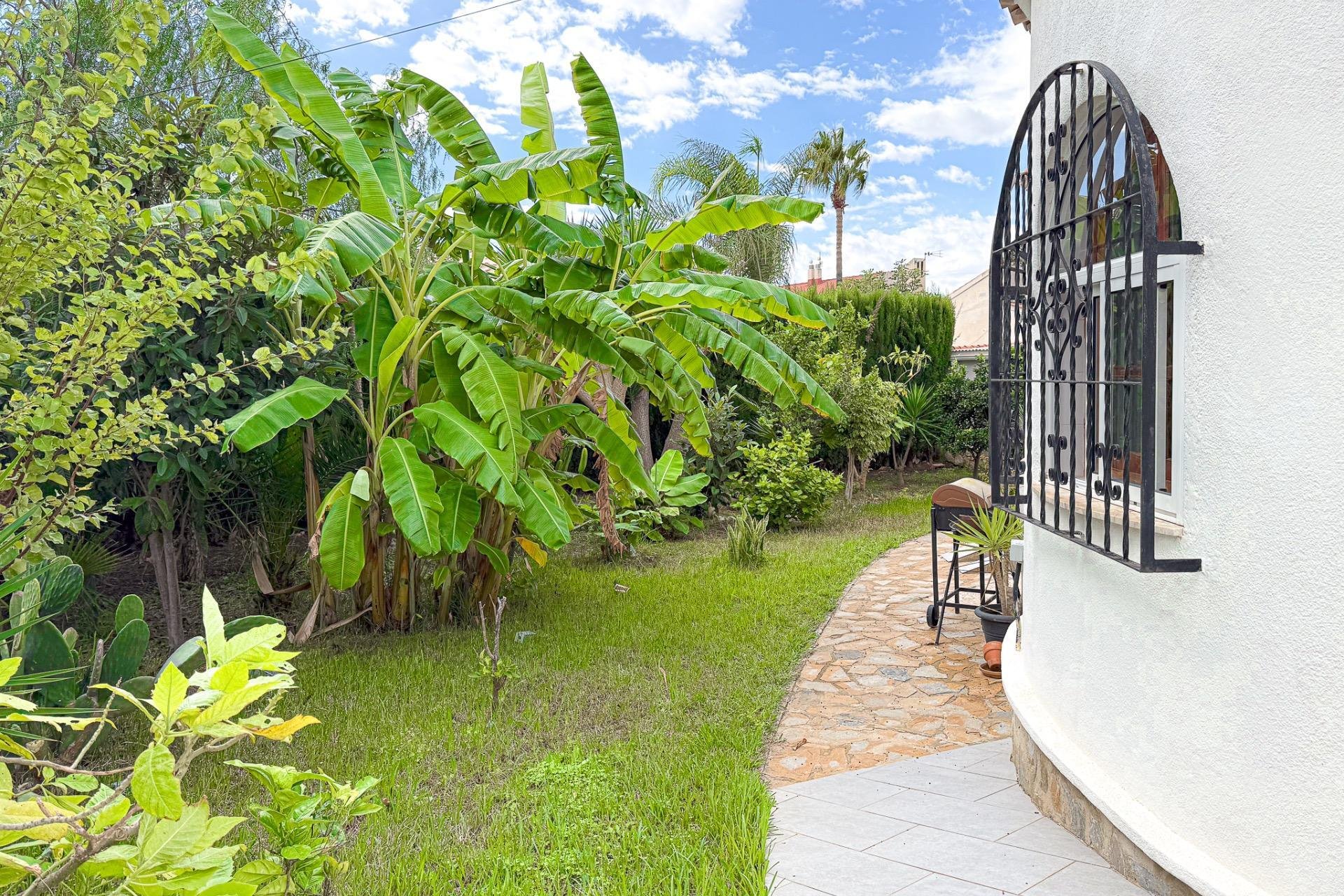 Resale - Villa - Orihuela Costa - La Florida