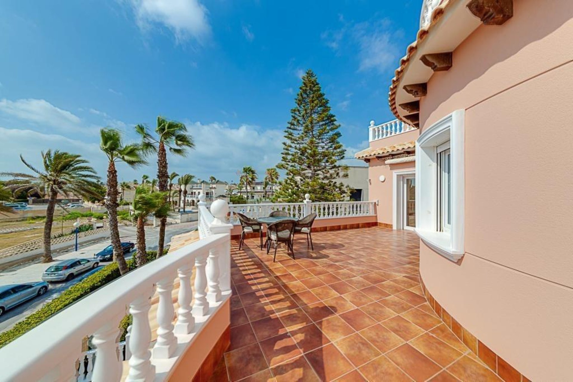 Resale - Villa - Orihuela Costa - La Zenia