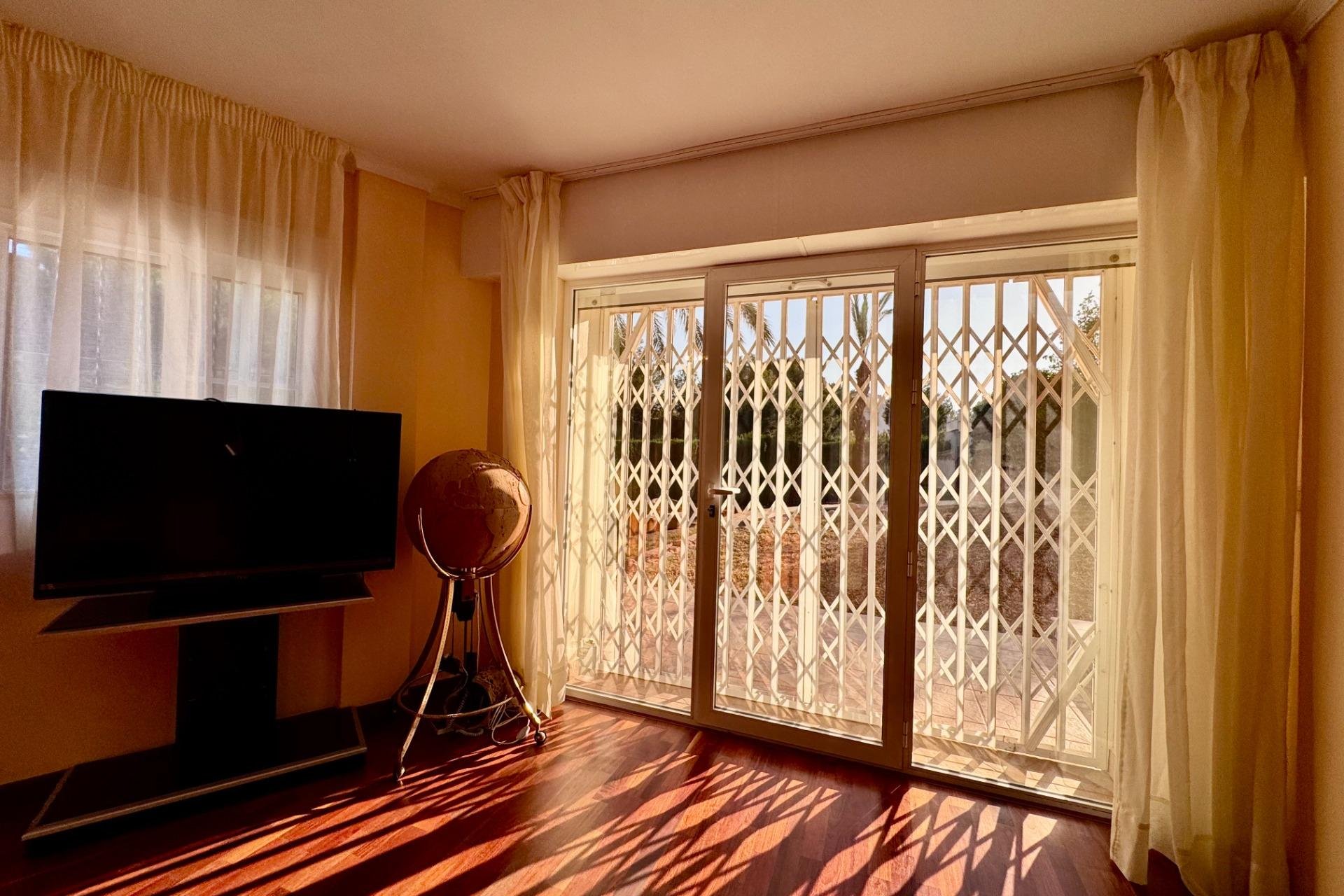 Resale - Villa - Orihuela Costa - Lomas de Cabo Roig-Los Dolses