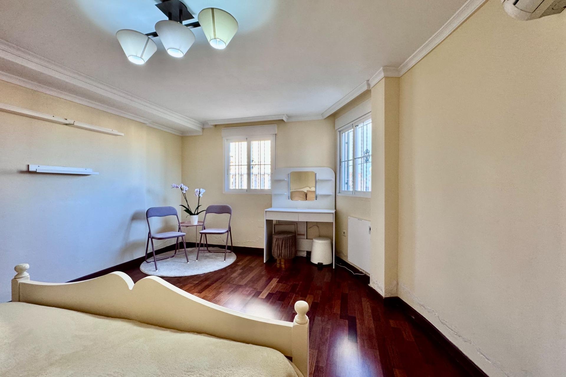 Resale - Villa - Orihuela Costa - Lomas de Cabo Roig-Los Dolses