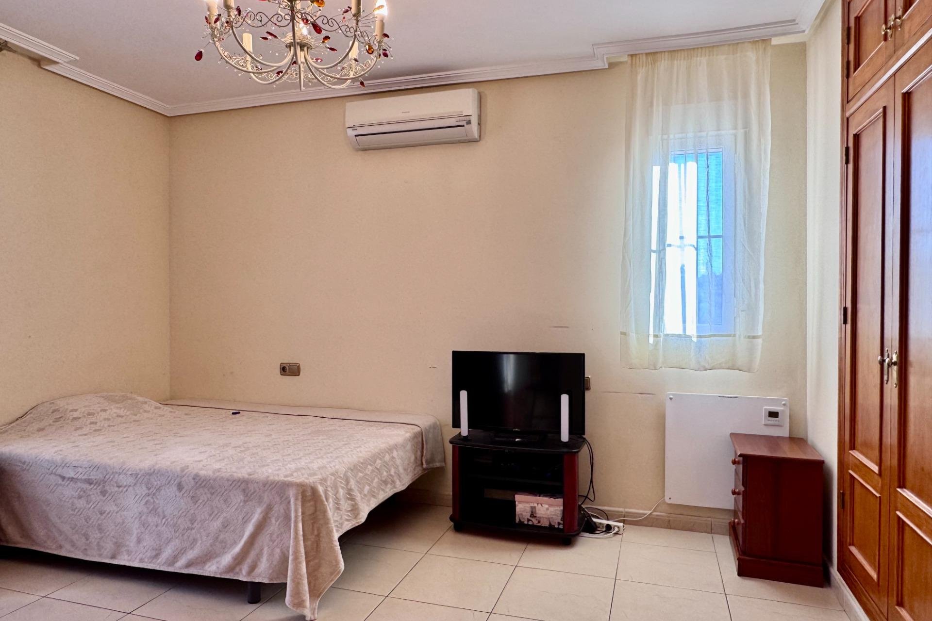 Resale - Villa - Orihuela Costa - Lomas de Cabo Roig-Los Dolses