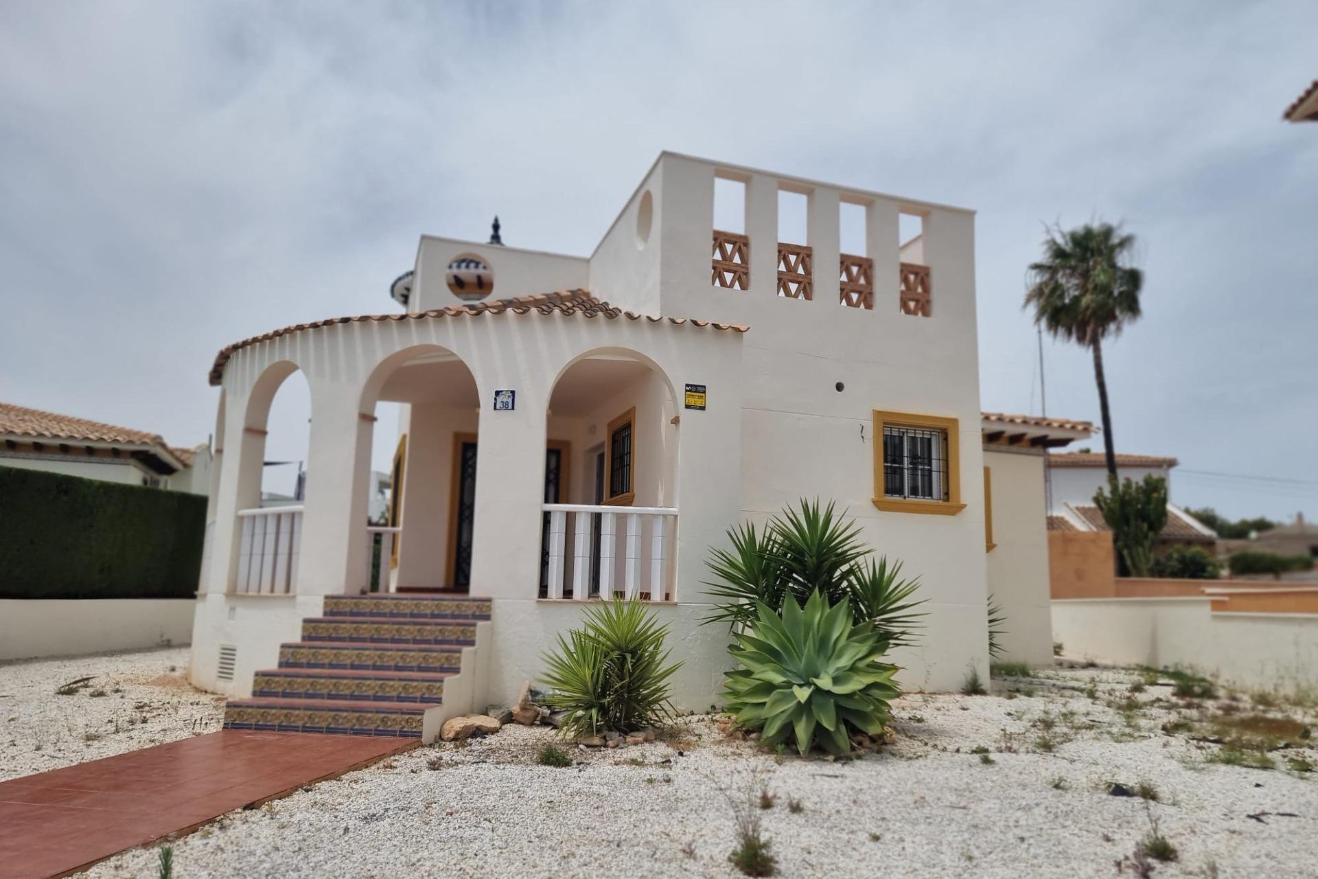 Resale - Villa - Orihuela Costa - Lomas de Cabo Roig