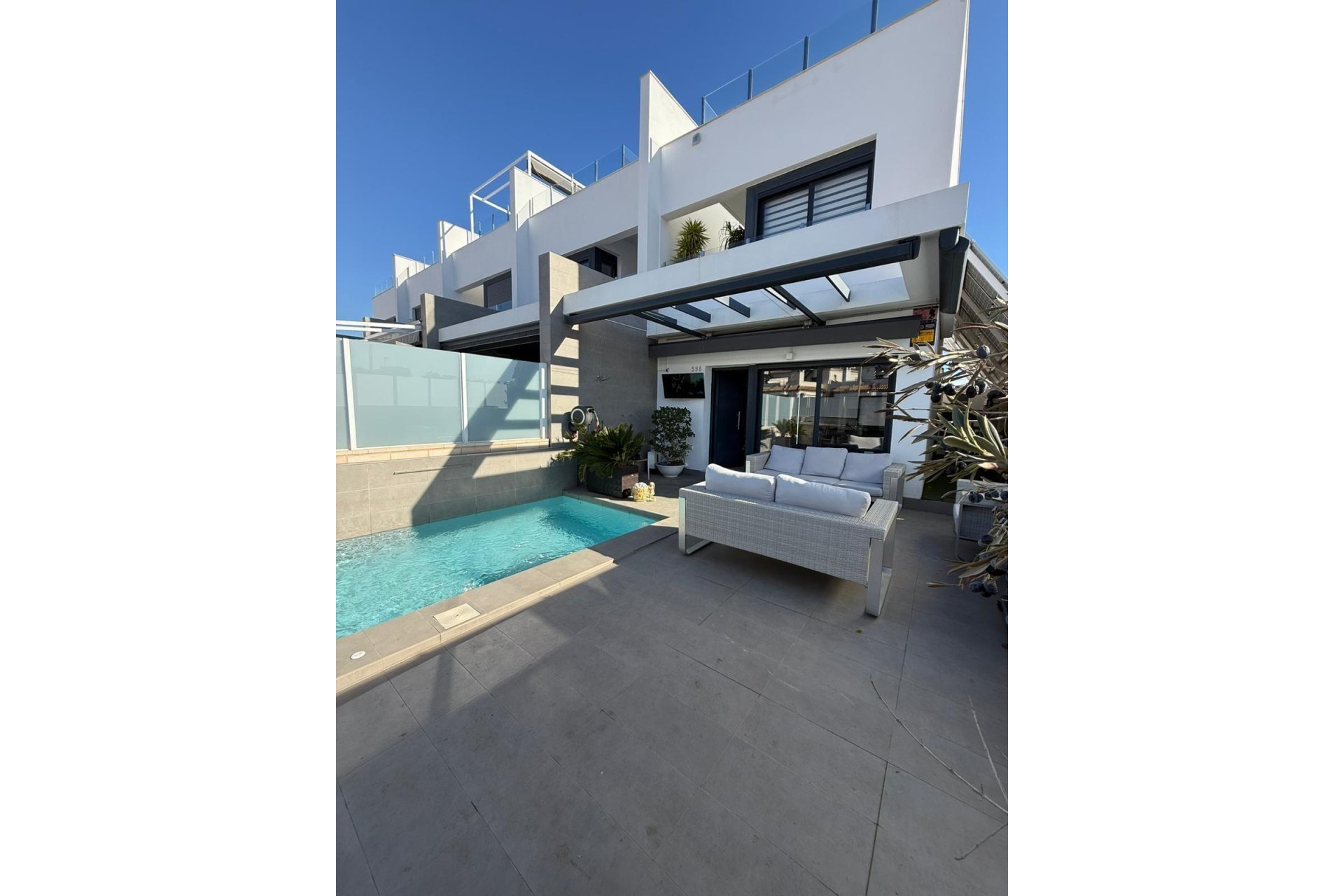 Resale - Villa - Orihuela Costa - PAU 26