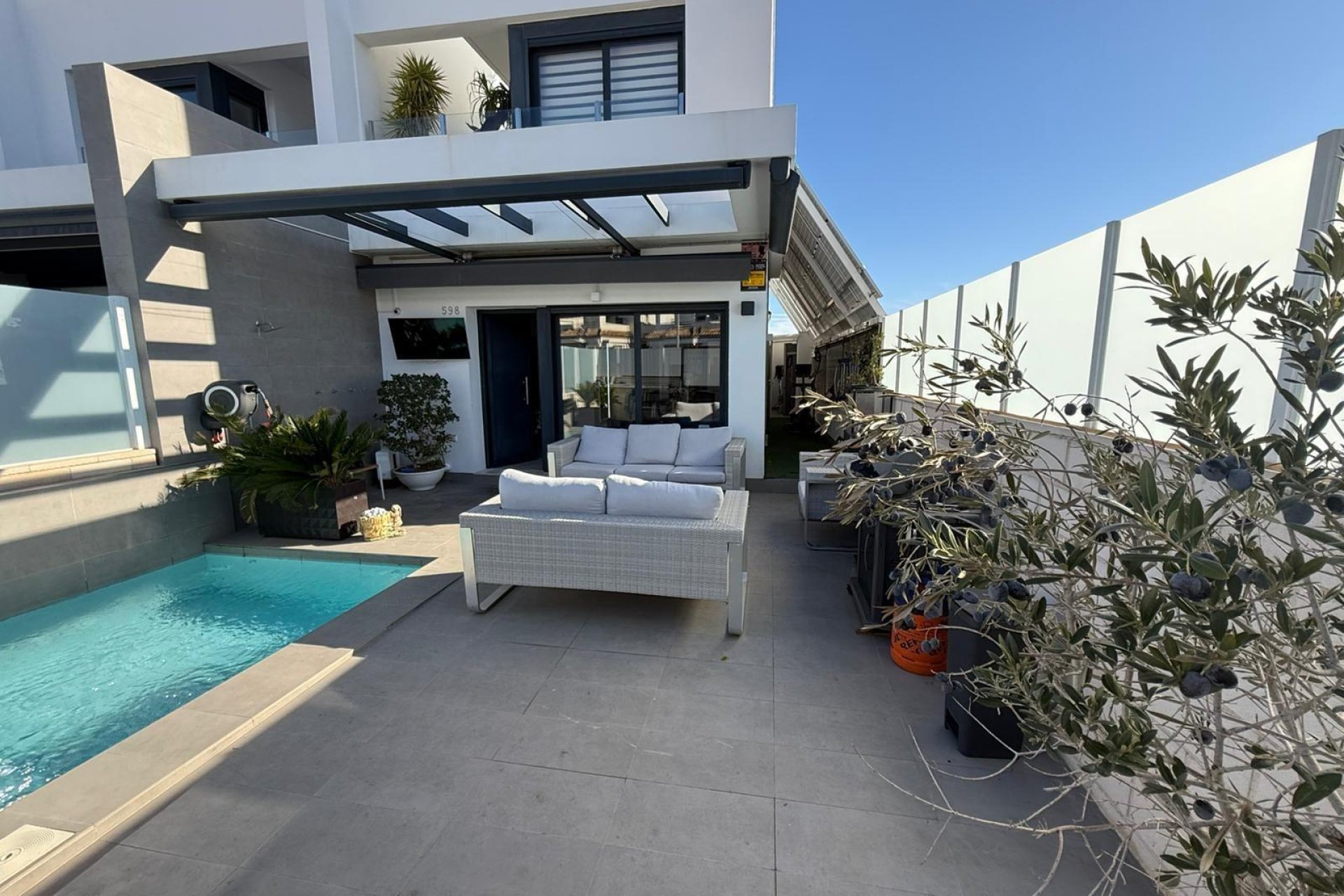 Resale - Villa - Orihuela Costa - PAU 26