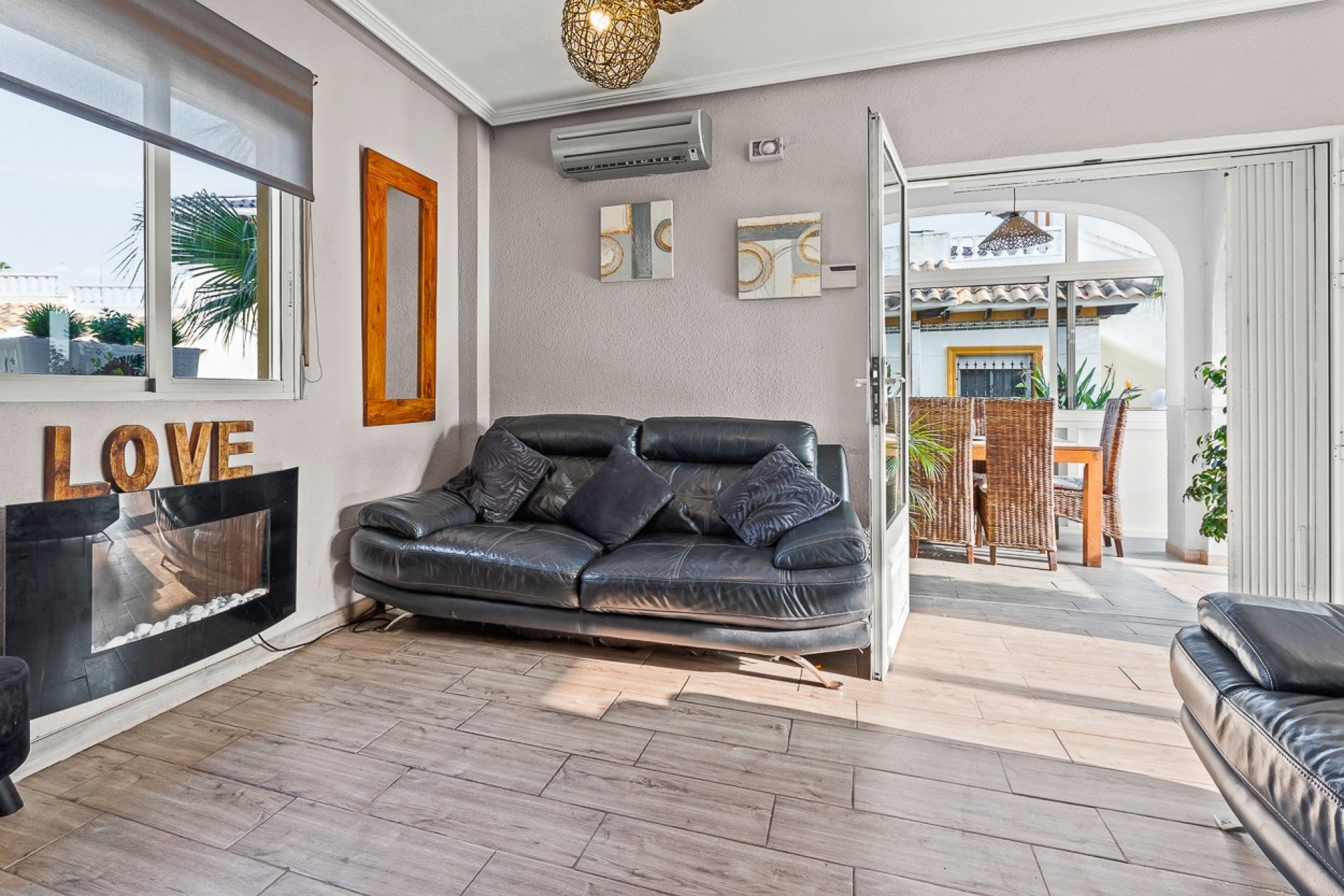 Resale - Villa - Orihuela Costa - Playa Flamenca