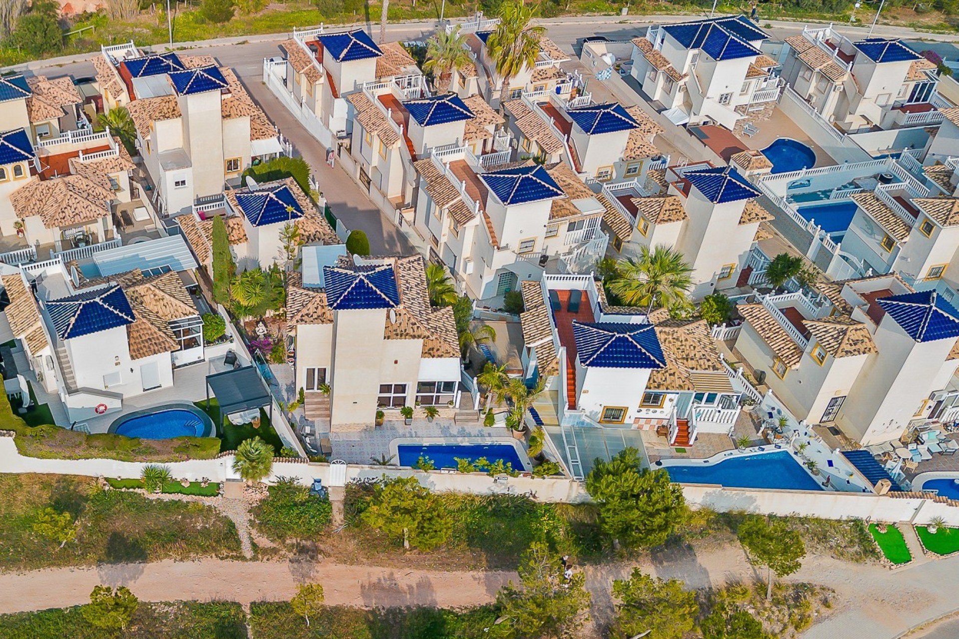 Resale - Villa - Orihuela Costa - Playa Flamenca