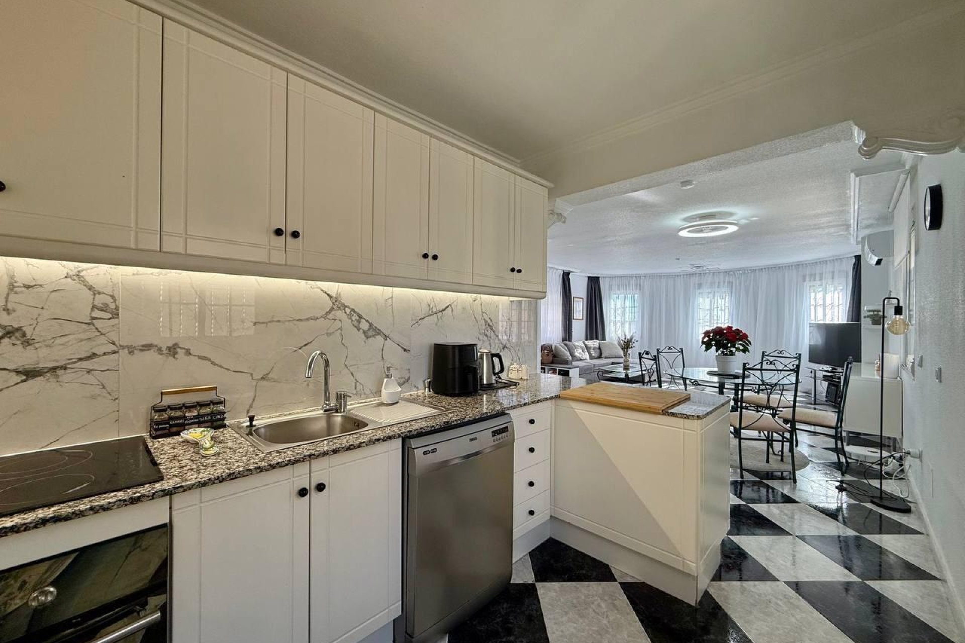 Resale - Villa - Orihuela Costa - Playa Flamenca