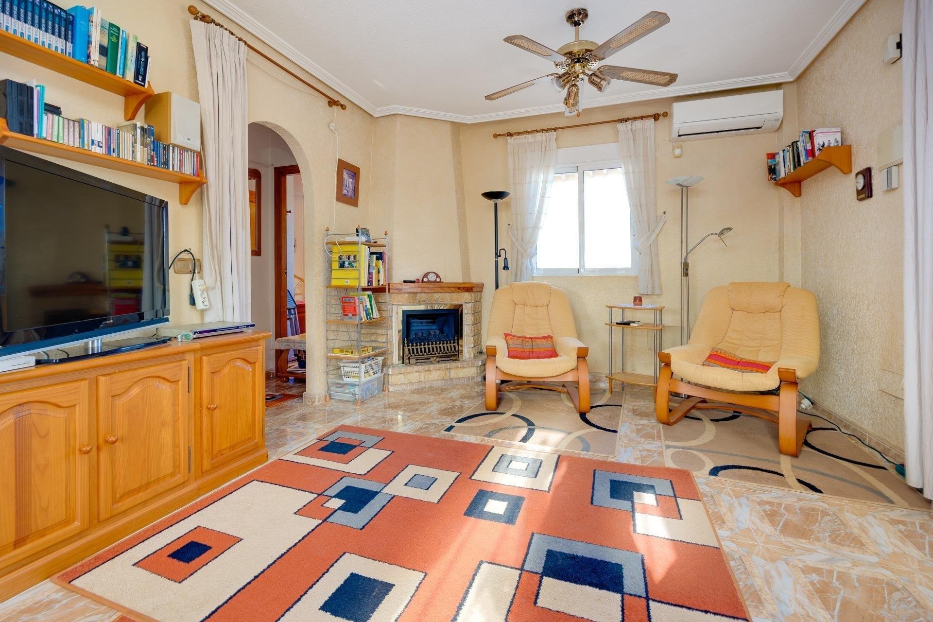 Resale - Villa - Orihuela Costa - Playa Flamenca