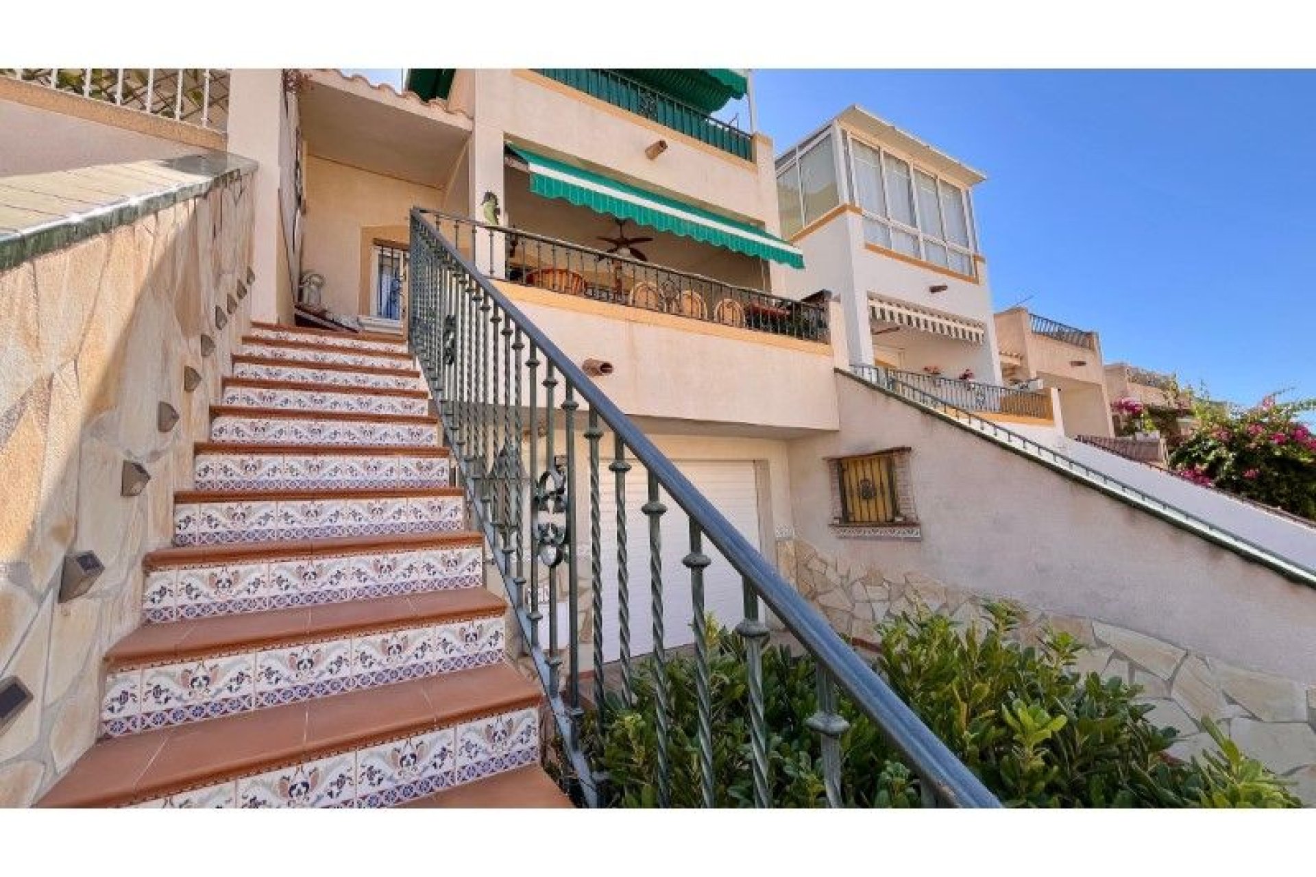 Resale - Villa - Orihuela Costa - Villamartín-Las Filipinas