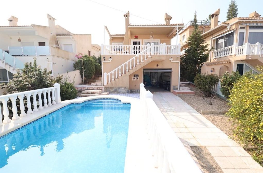 Resale - Villa - Orihuela - Urbanización Perla del Mar