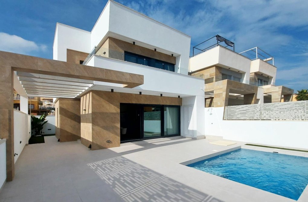 Resale - Villa - San Miguel de Salinas - BLUE LAGOON