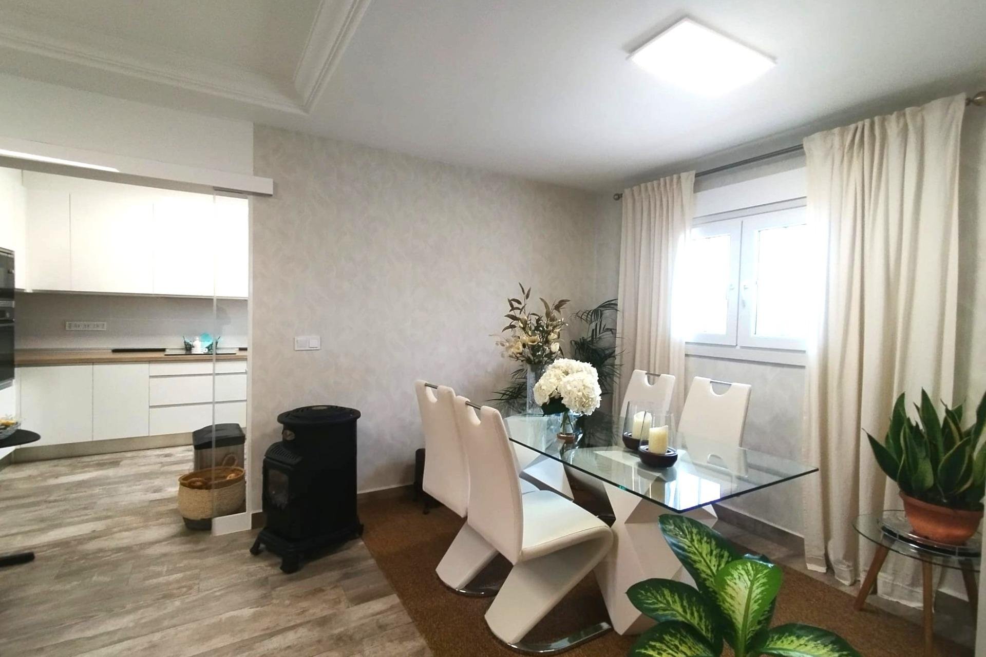 Resale - Villa - San Miguel de Salinas - Las filipinas