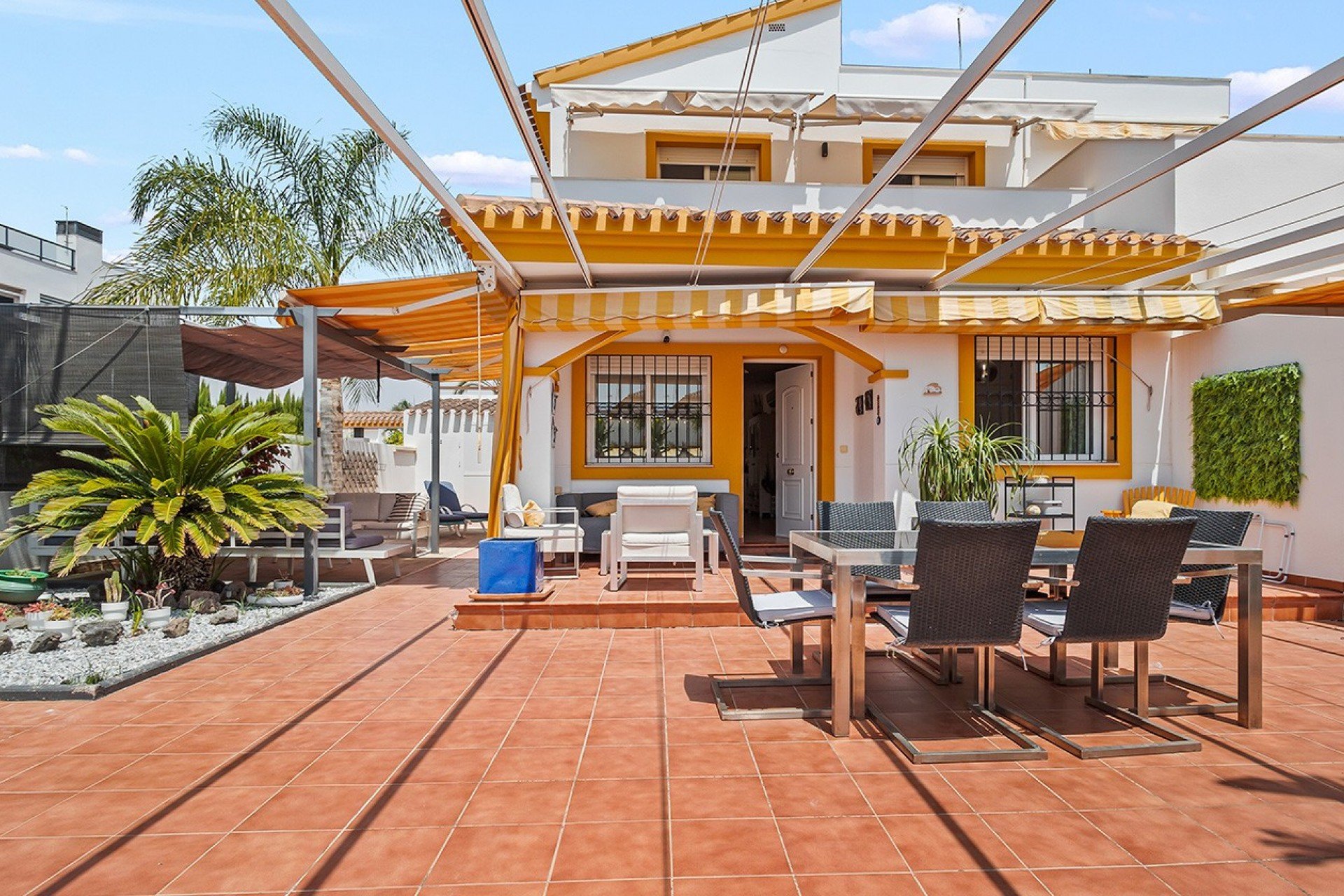 Resale - Villa / Semi-detached - Torre de la Horadada - Pueblo Latino