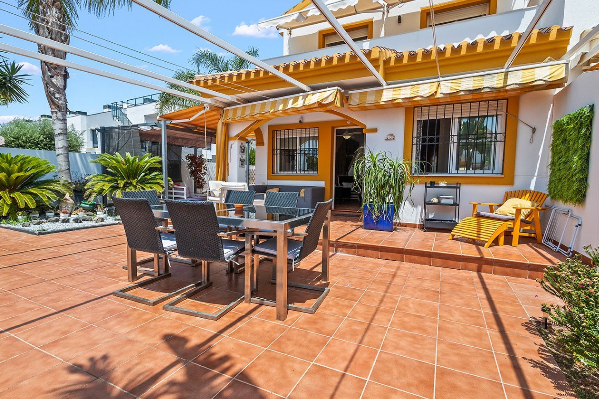 Resale - Villa / Semi-detached - Torre de la Horadada - Pueblo Latino